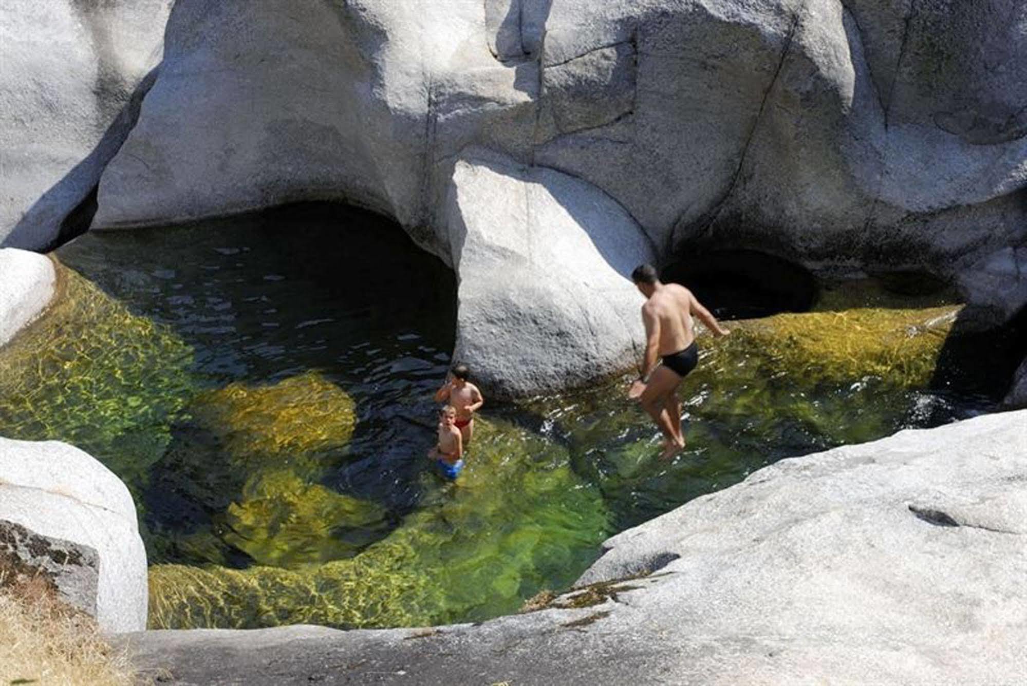 Apartamentos Valle Del Jerte El Huerto Del Cura Cabezuela Del Valle Dış mekan fotoğraf